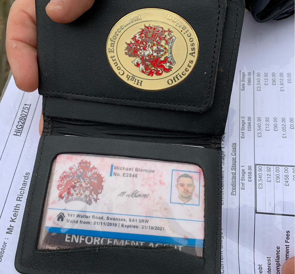 Fake police badge and warrant card